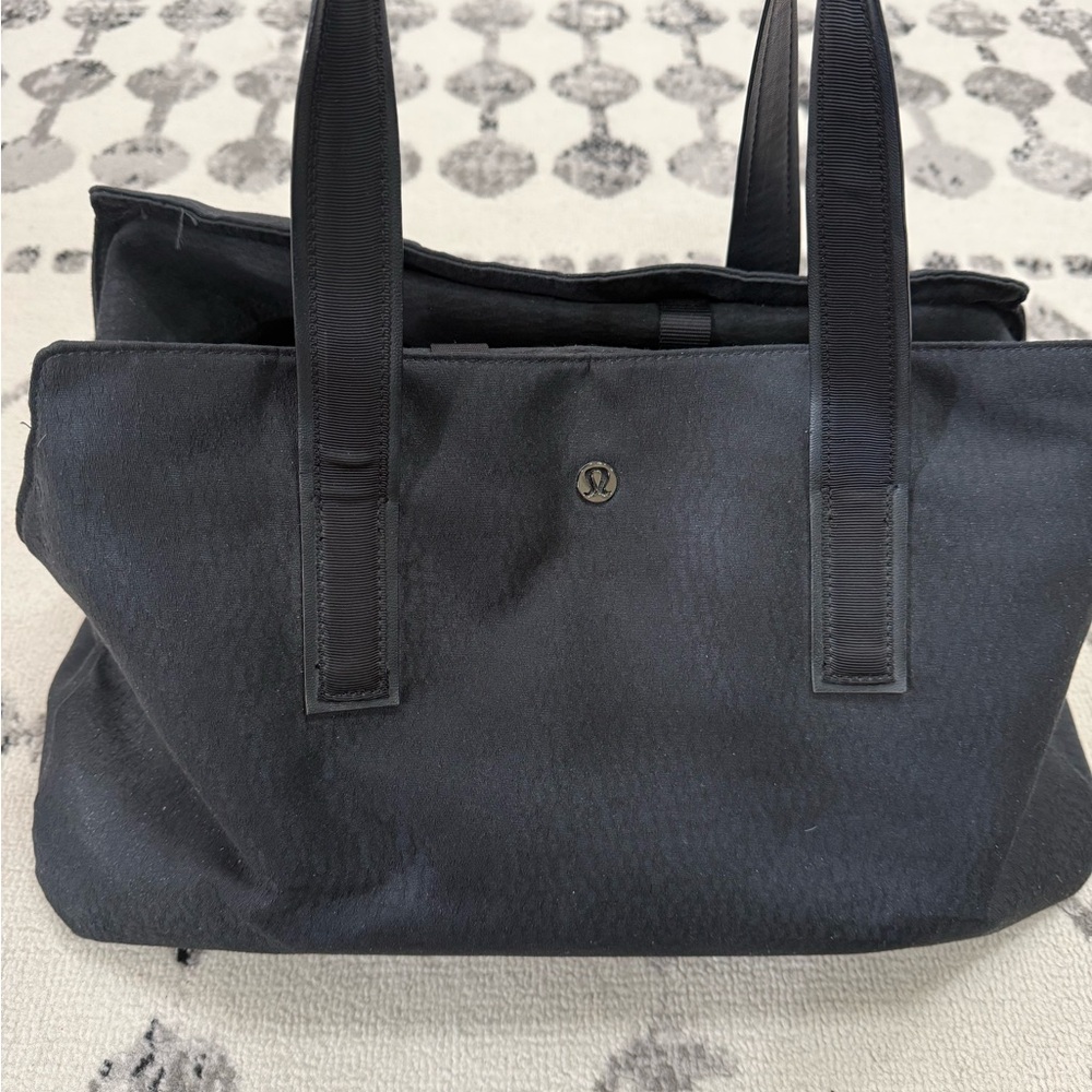 Lululemon go getter 26L Black Tote / gym bag yoga